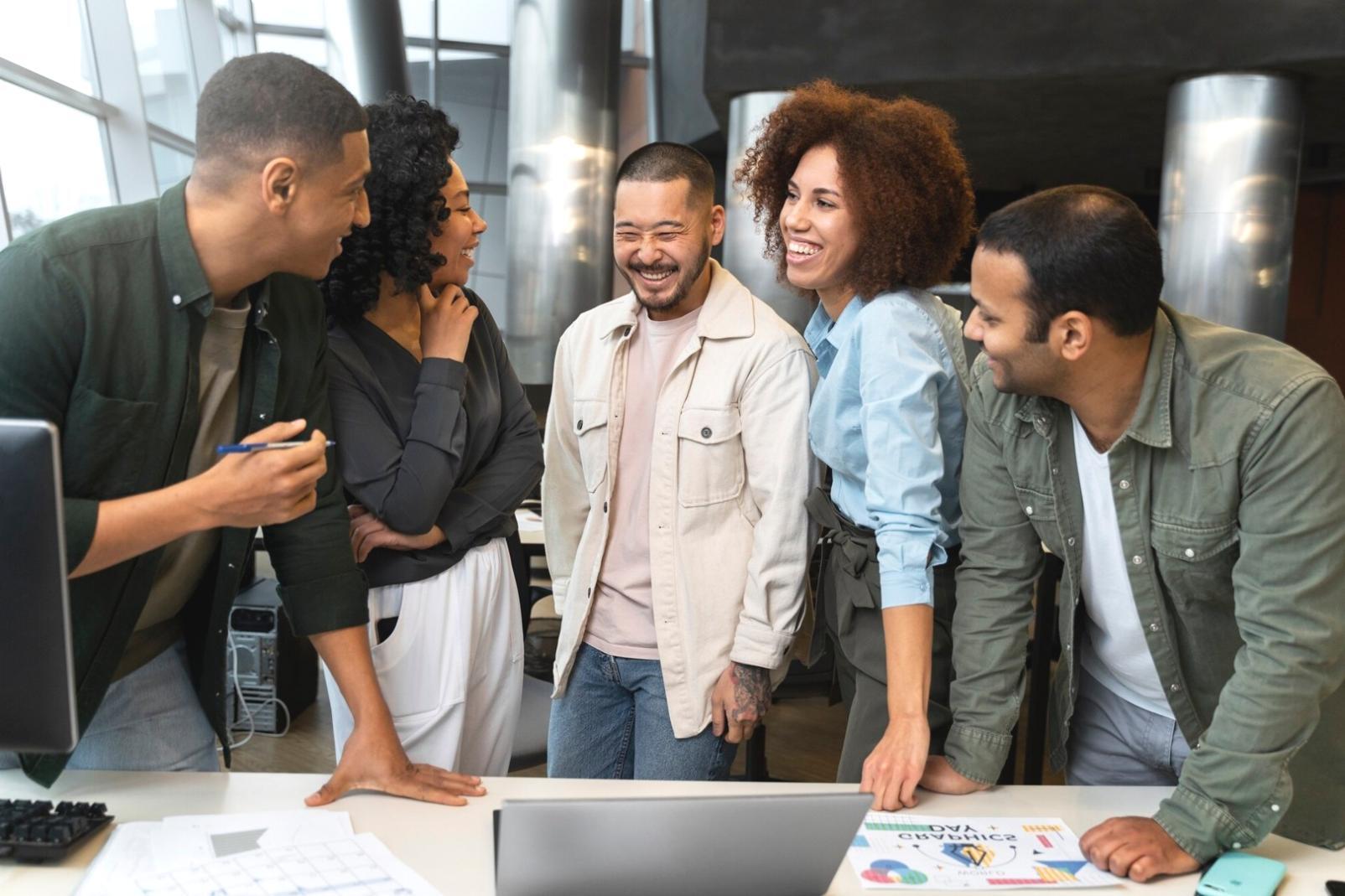 Helquoravex-Team beim Erarbeiten von Link-Building-Strategien